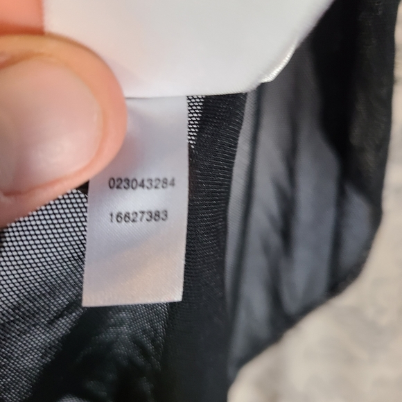 Gillian O Malley intimates nighty top - Picture 3 of 6